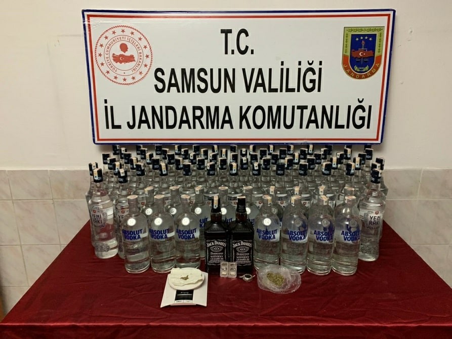 Samsun’da sahte içki ve uyuşturucu madde operasyonu: 2 gözaltı