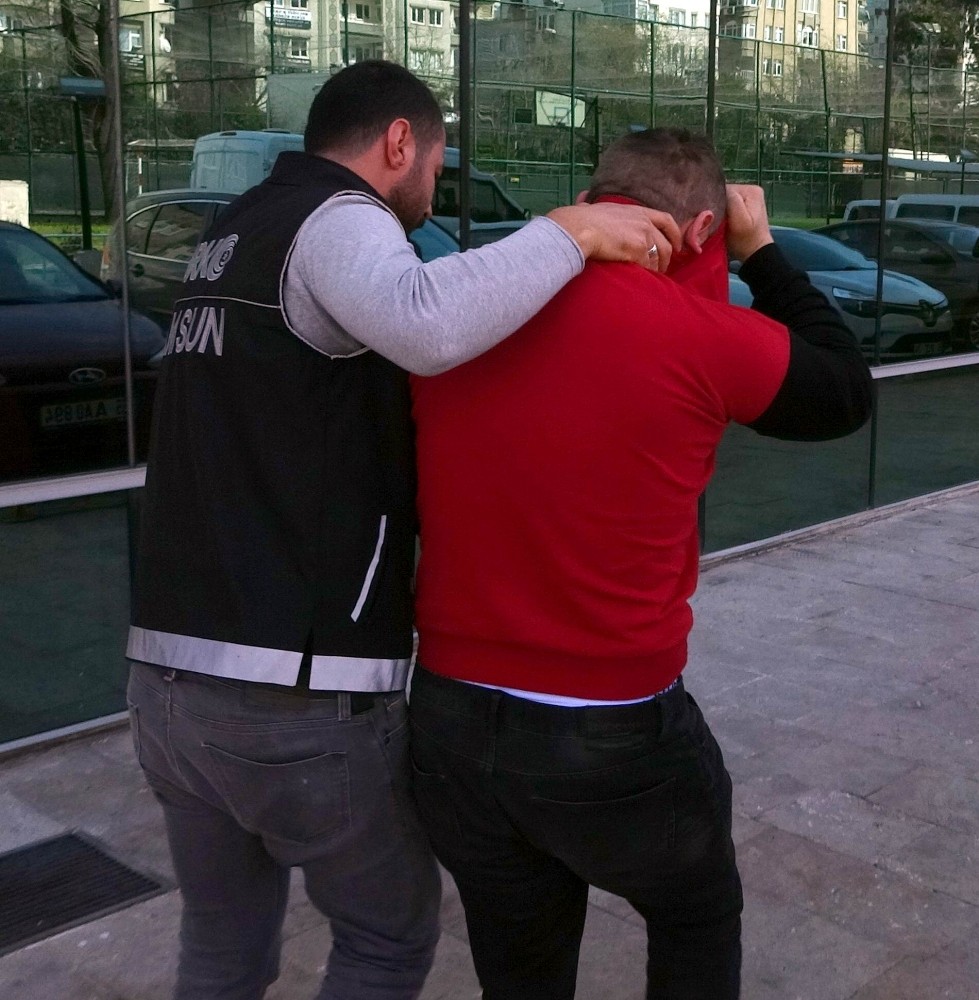 Samsun’da polisten kaçarken yanan araçtaki uyuşturucuyla ilgili gözaltına alınan sürücü tutuklandı