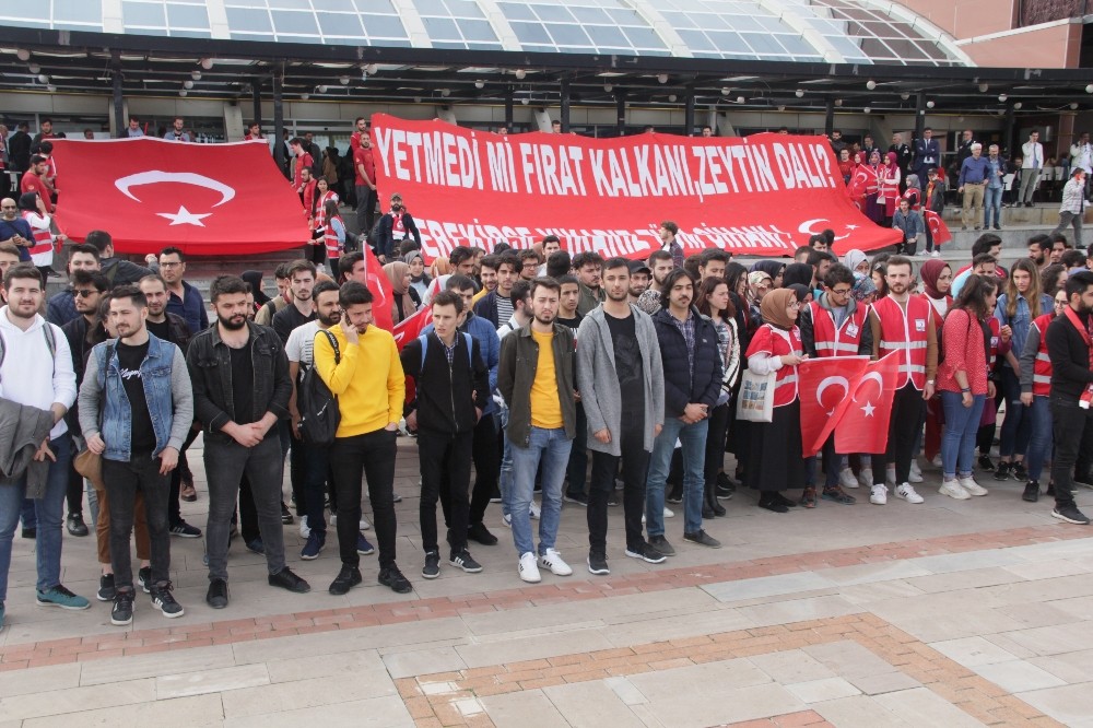 Samsun’da üniversitelilerden ’Bahar Kalkanı Harekatı’na destek