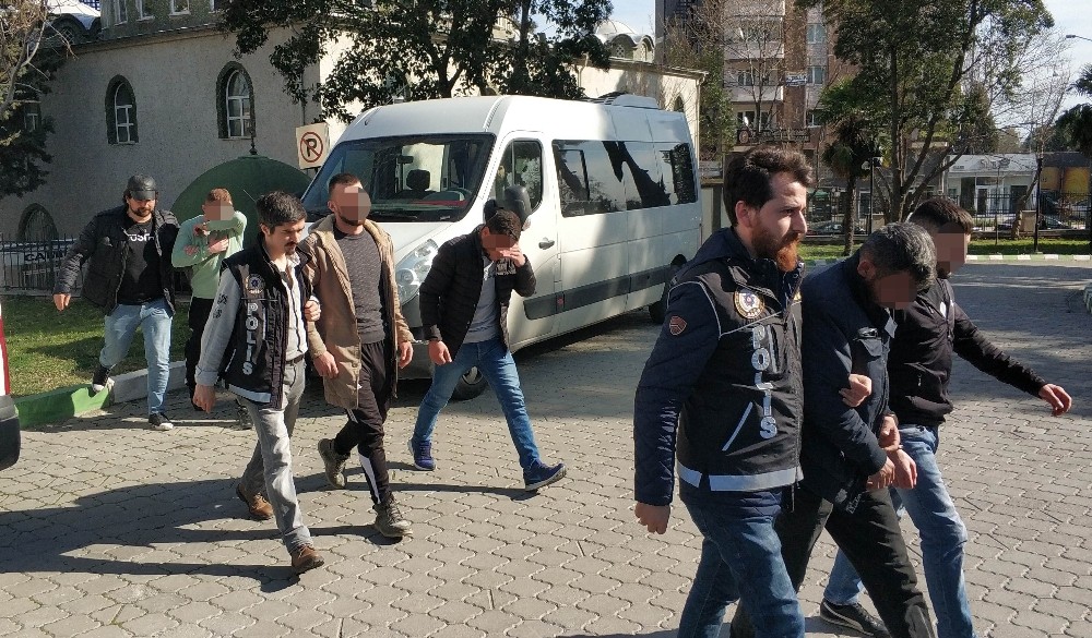 Samsun’da uyuşturucu suçundan aranan 8 kişi gözaltına alındı