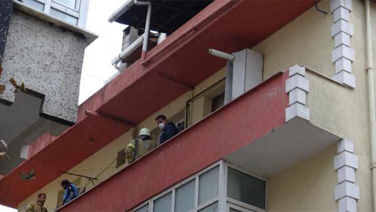 Ege Denizi’ndeki deprem sonrası Avcılar’da binaya boşaltılma kararı