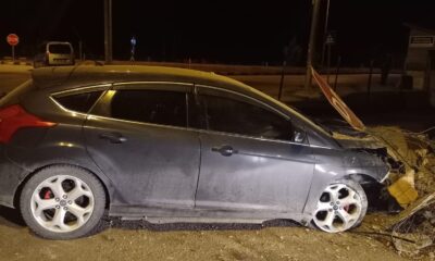 Karabük’te otomobiliyle duvara çarpan alkollü sürücü yaralandı