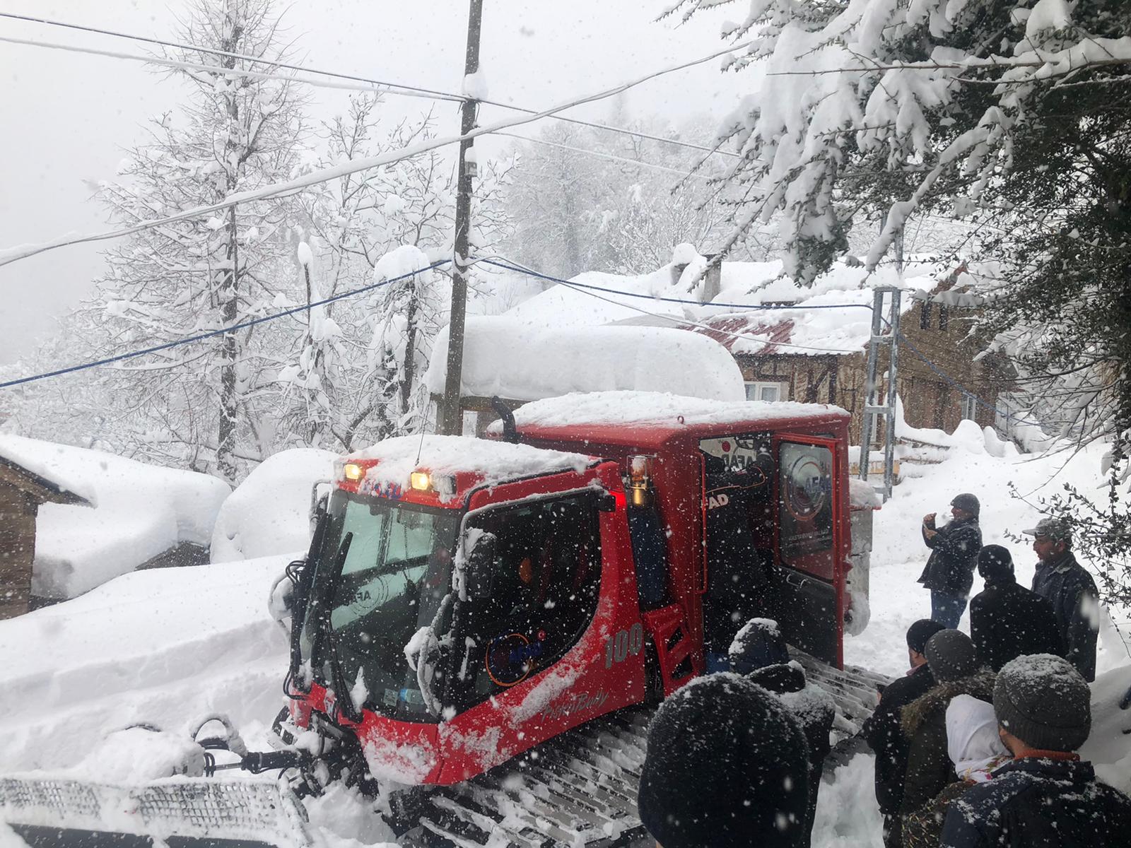 Kastamonu’da kar nedeniyle mahsur kalan 17 hasta hastaneye ulaştırıldı