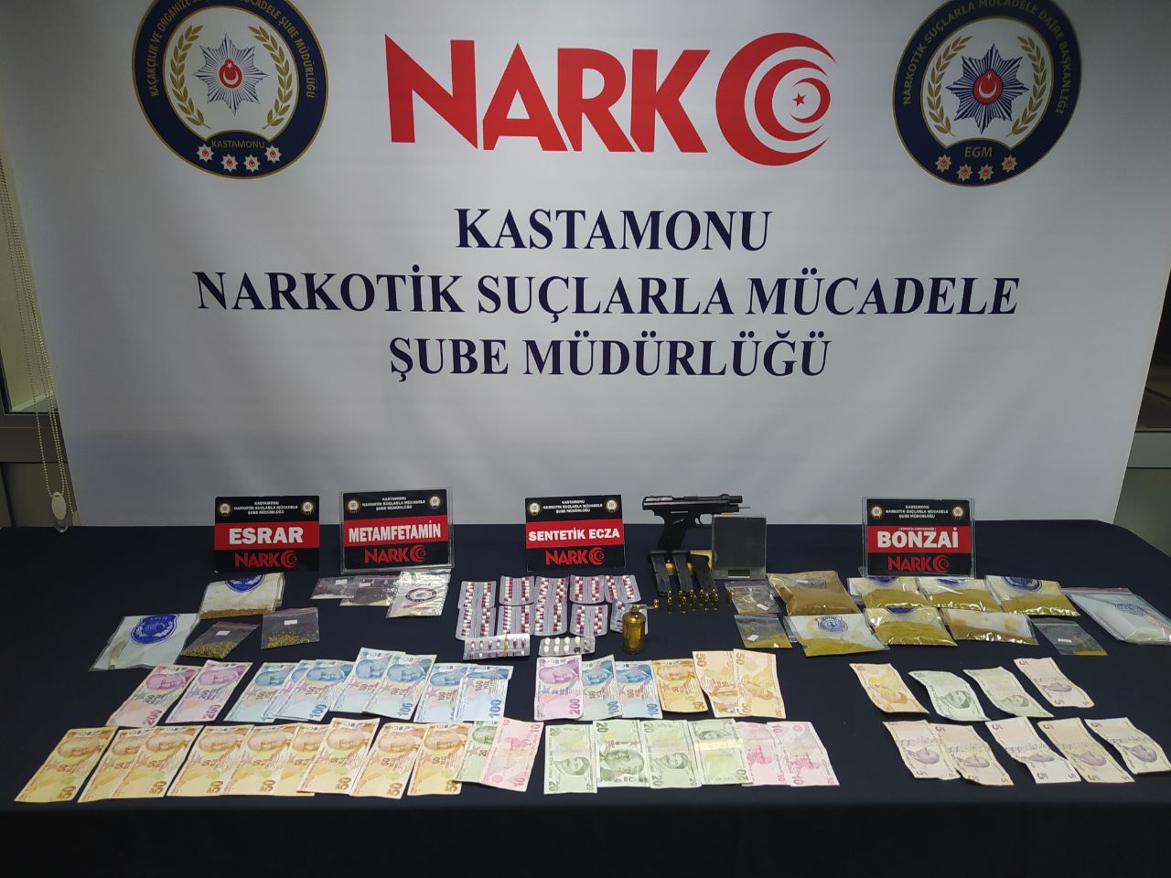 Kastamonu’da uyuşturucu operasyonunda 2 kişi tutuklandı