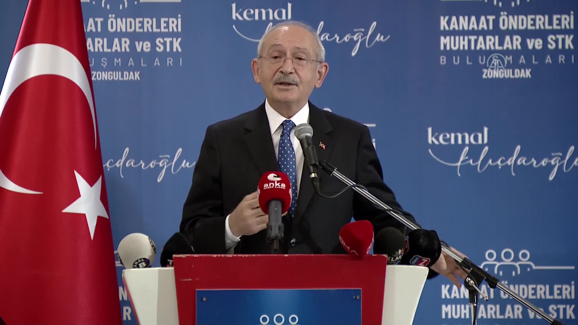 Kılıçdaroğlu, Zonguldak’ta sivil toplum örgütü temsilcileri ve muhtarlarla buluştu: