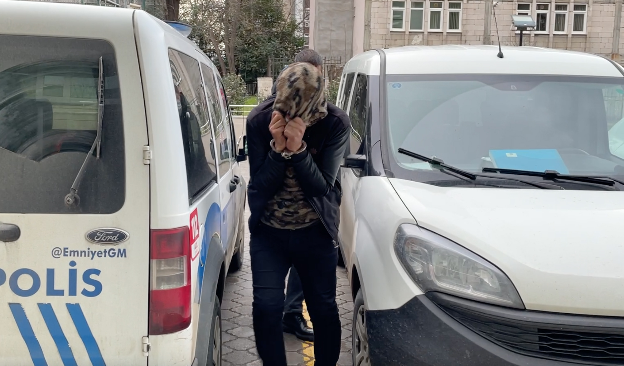 Samsun’da kablo çaldıkları öne sürülen 2 şüpheliden biri tutuklandı