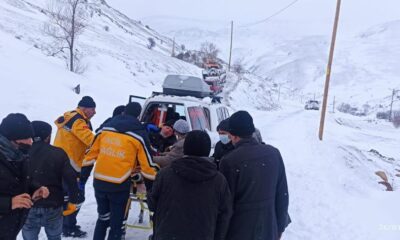 Yolu kapanan köydeki hastaya müdahaleye giden ekiplerin 11 saatlik zorlu yolculuğu