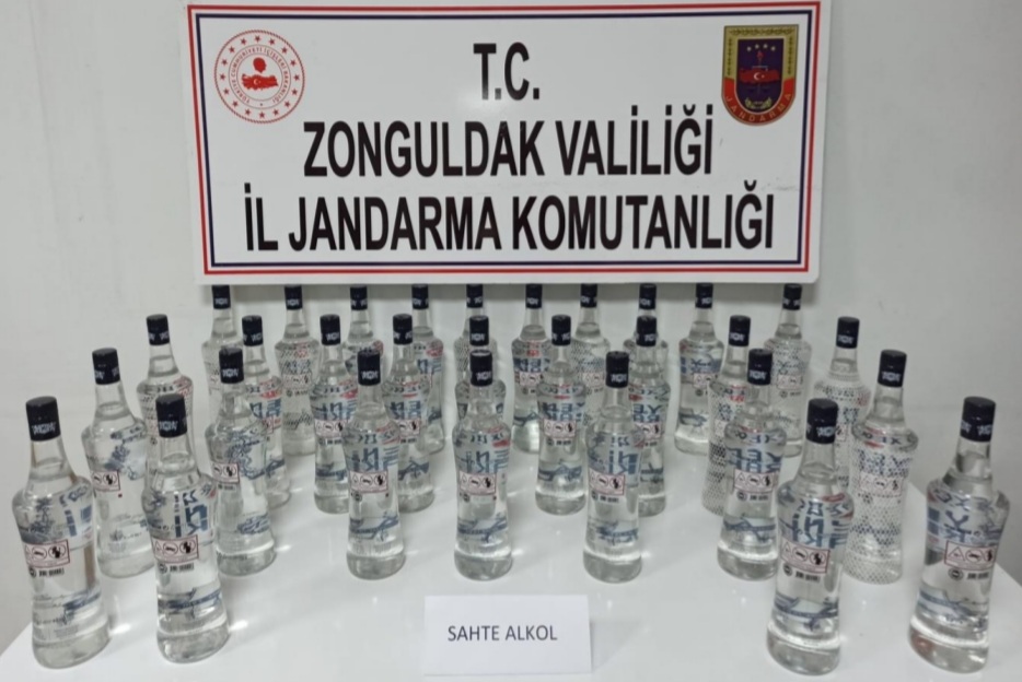 Zonguldak’ta 30 litre kaçak içki ele geçirildi