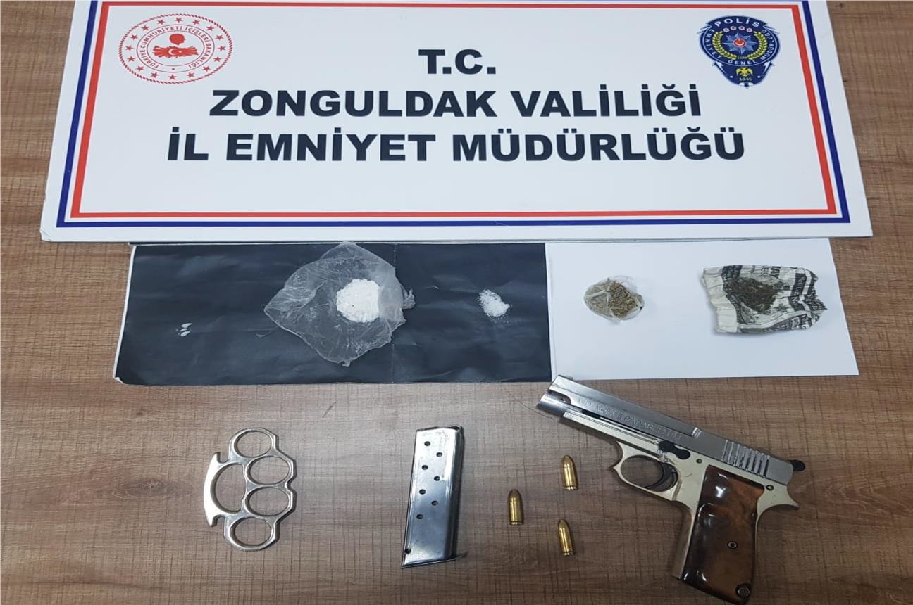 Zonguldak’ta uyuşturucu operasyonunda 2 zanlı tutuklandı