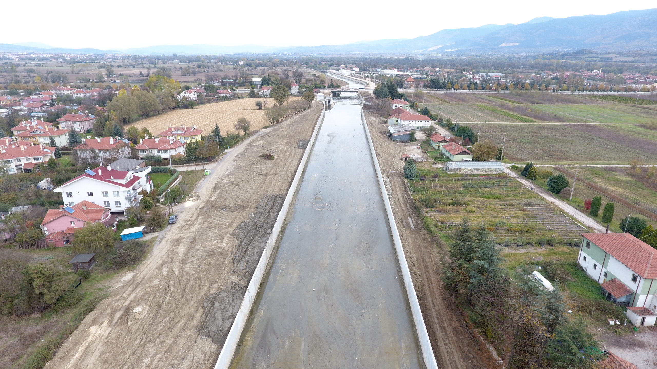 DSİ’nin tesisleriyle Bolu’da 8 bin dekarın üzerinde arazi suya kavuştu