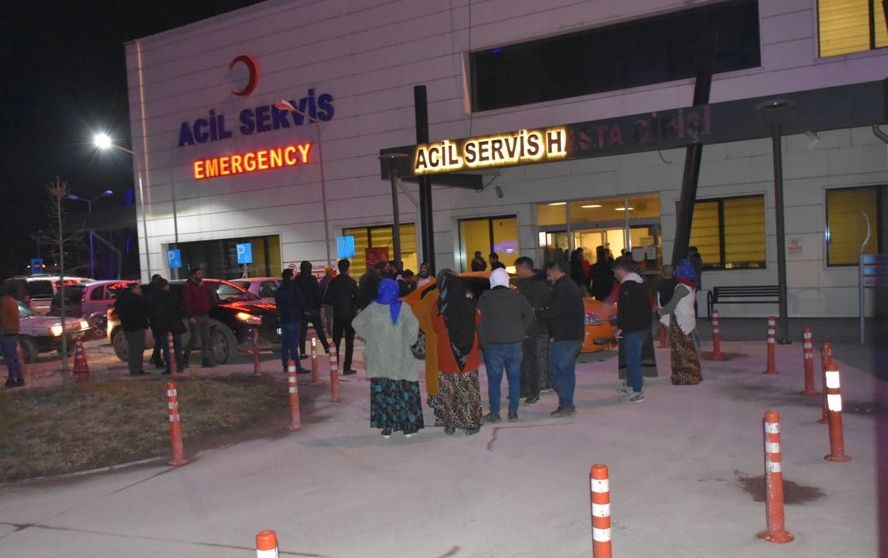 GÜNCELLEME – Sinop’ta iki grup arasında çıkan silahlı kavgada 2 kişi öldü, 6 kişi yaralandı
