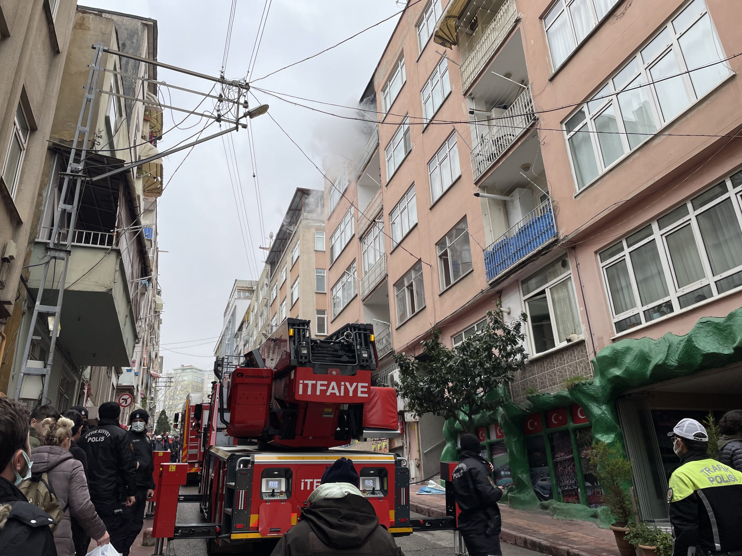 Samsun’da bir evde çıkan yangın hasara neden oldu