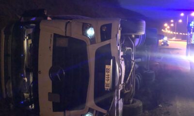 Samsun’da devrilen tırın sürücüsü yaralandı