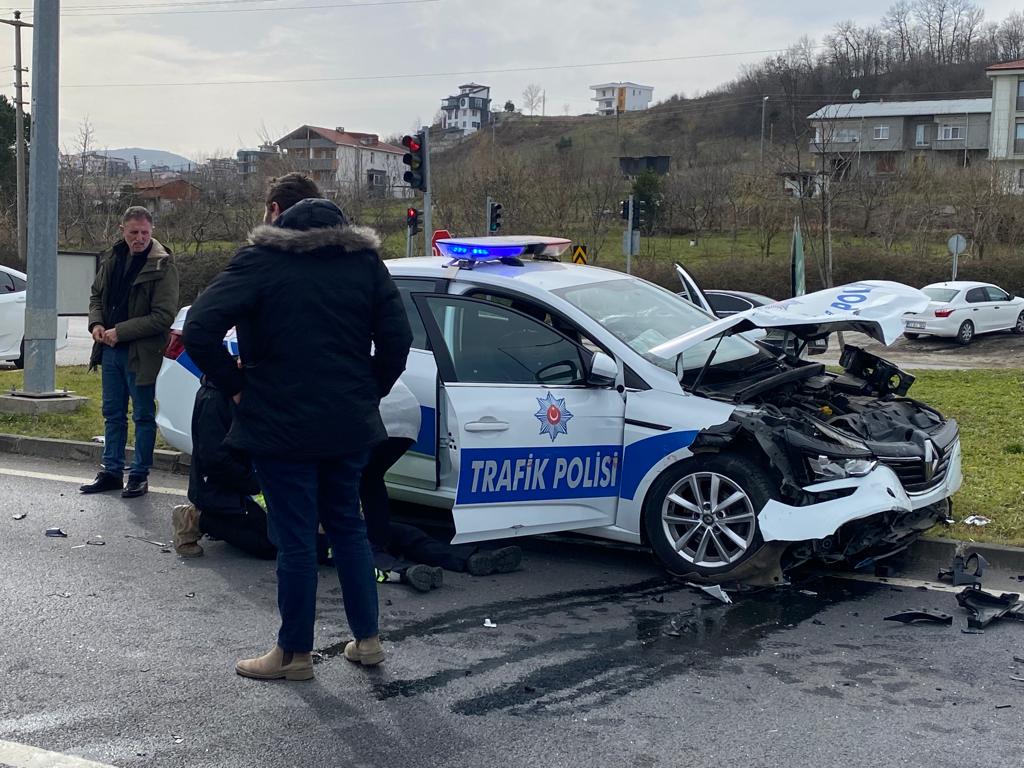 Samsun’daki trafik kazasında biri polis iki kişi yaralandı