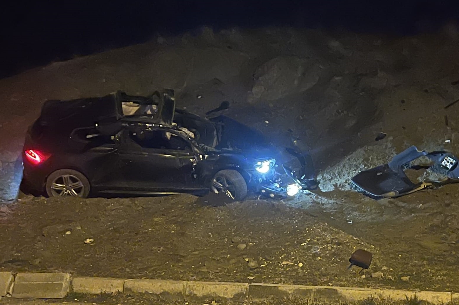 Çorum’daki trafik kazasında araçtan fırlayan iki kişi hayatını kaybetti