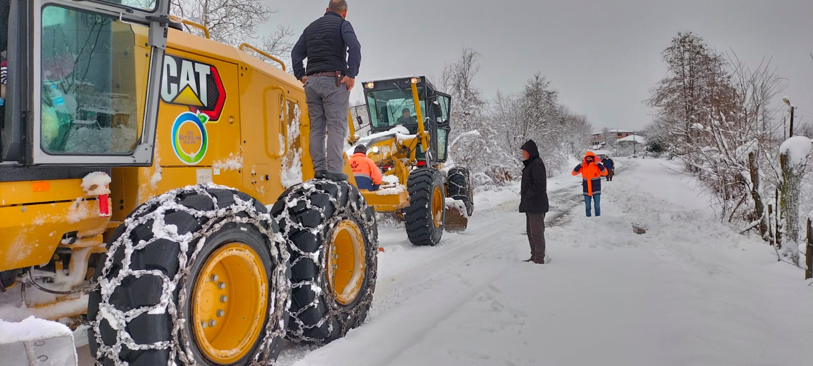 Ordu’da kar nedeniyle yolda kalan araçlar kurtarıldı