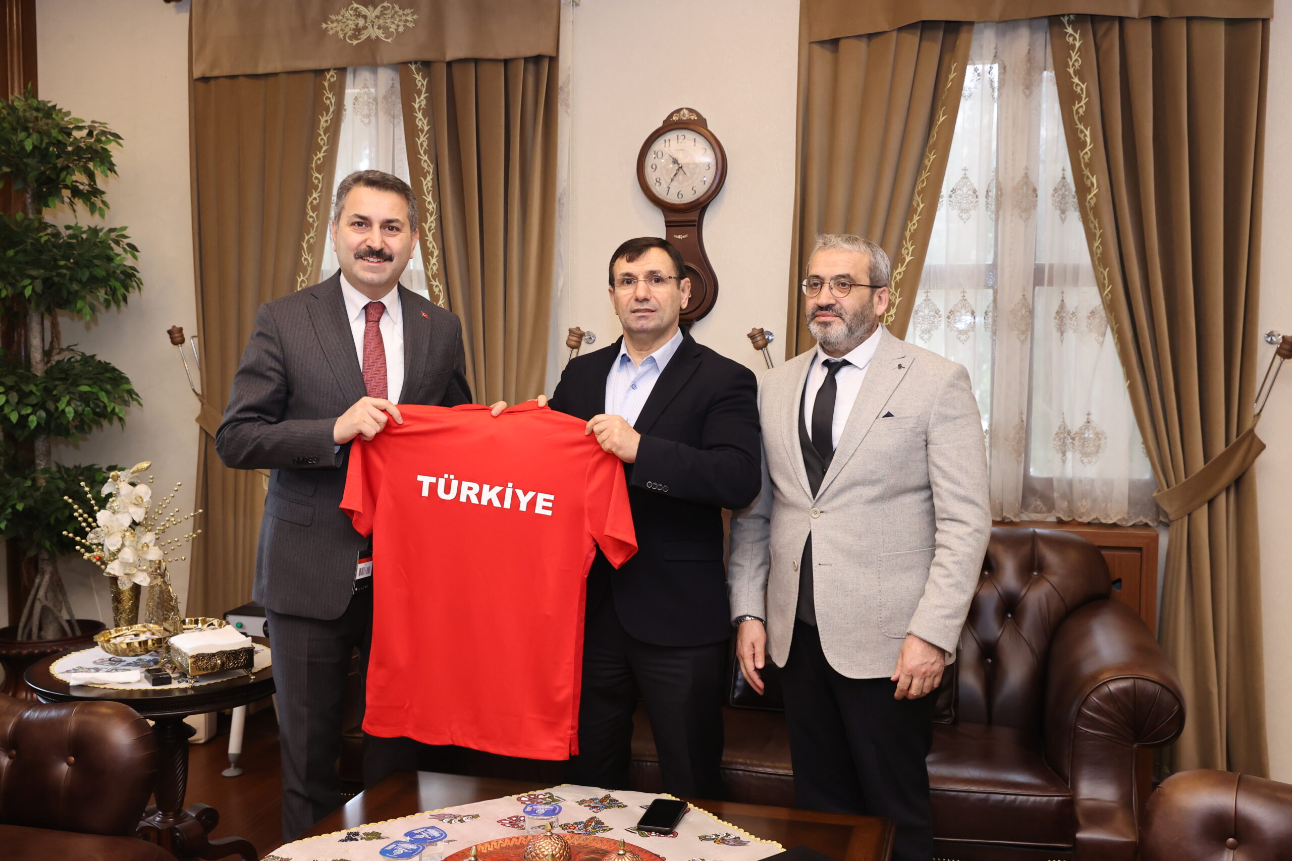 Tokat Belediye Başkanı Eroğlu’na ziyaret
