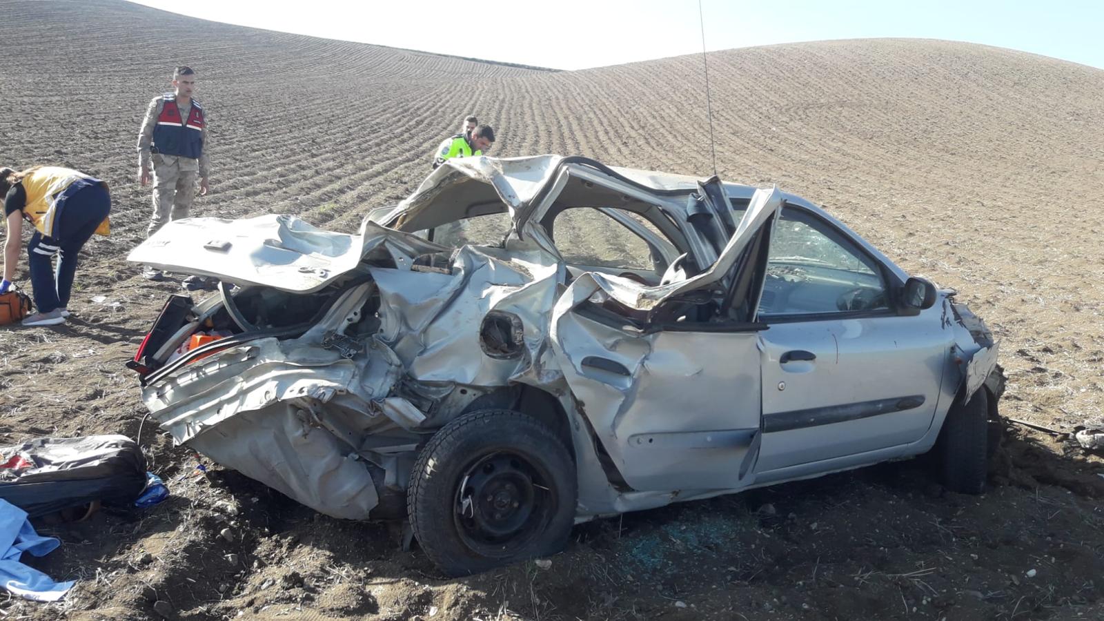Amasya’da otomobilin devrilmesi sonucu 4 kişi yaralandı