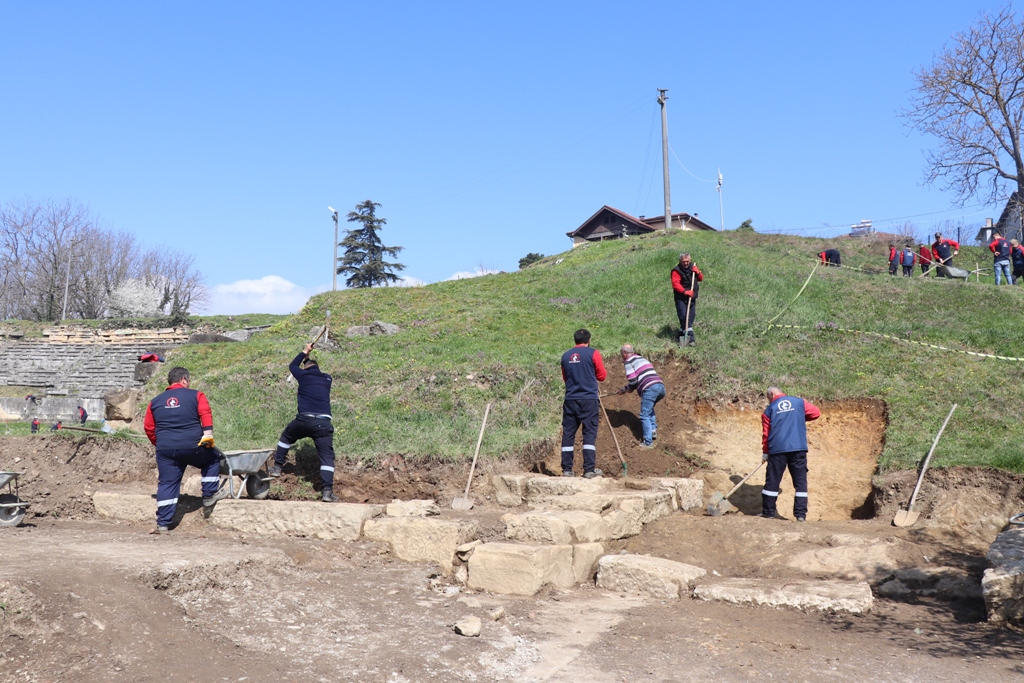 Düzce’deki antik kentte kazı çalışmaları sürüyor