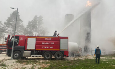 Karabük’te bir fabrikada LNG boşaltımı sırasında çıkan yangın söndürüldü