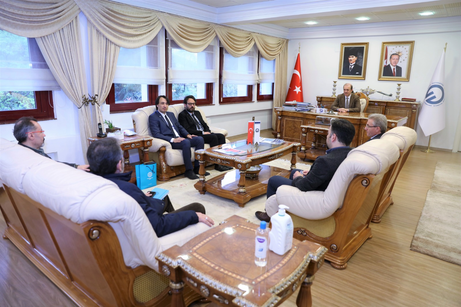 Türkiye Maarif Vakfı heyeti, KTÜ Rektörü Prof. Dr. Çuvalcı’yı ziyaret etti