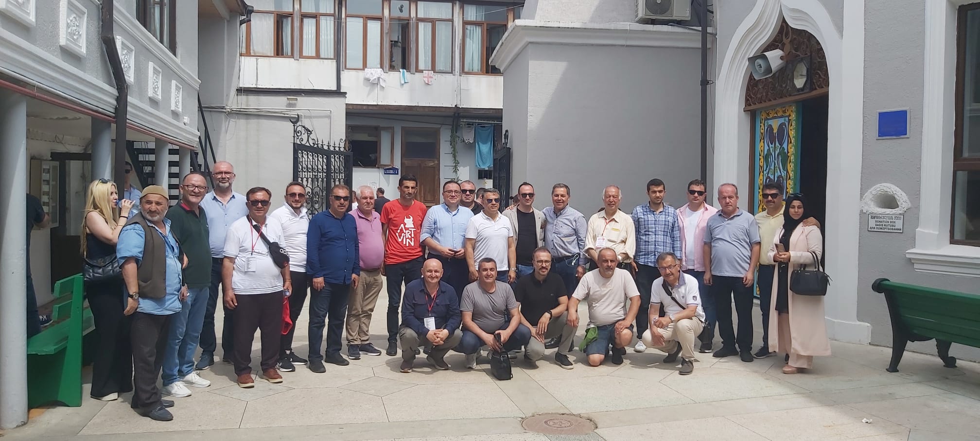 Artvin’e gelen gazeteciler Batum’da da ziyaretlerde bulundu