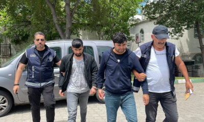 GÜNCELLEME – Göçmen kaçakçılığı operasyonunda Afgan uyruklu 2 şüpheli yakalandı