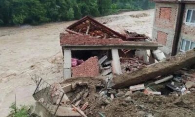 Karabük’te sağanak nedeniyle bir ev yıkıldı, bir bina hasar gördü