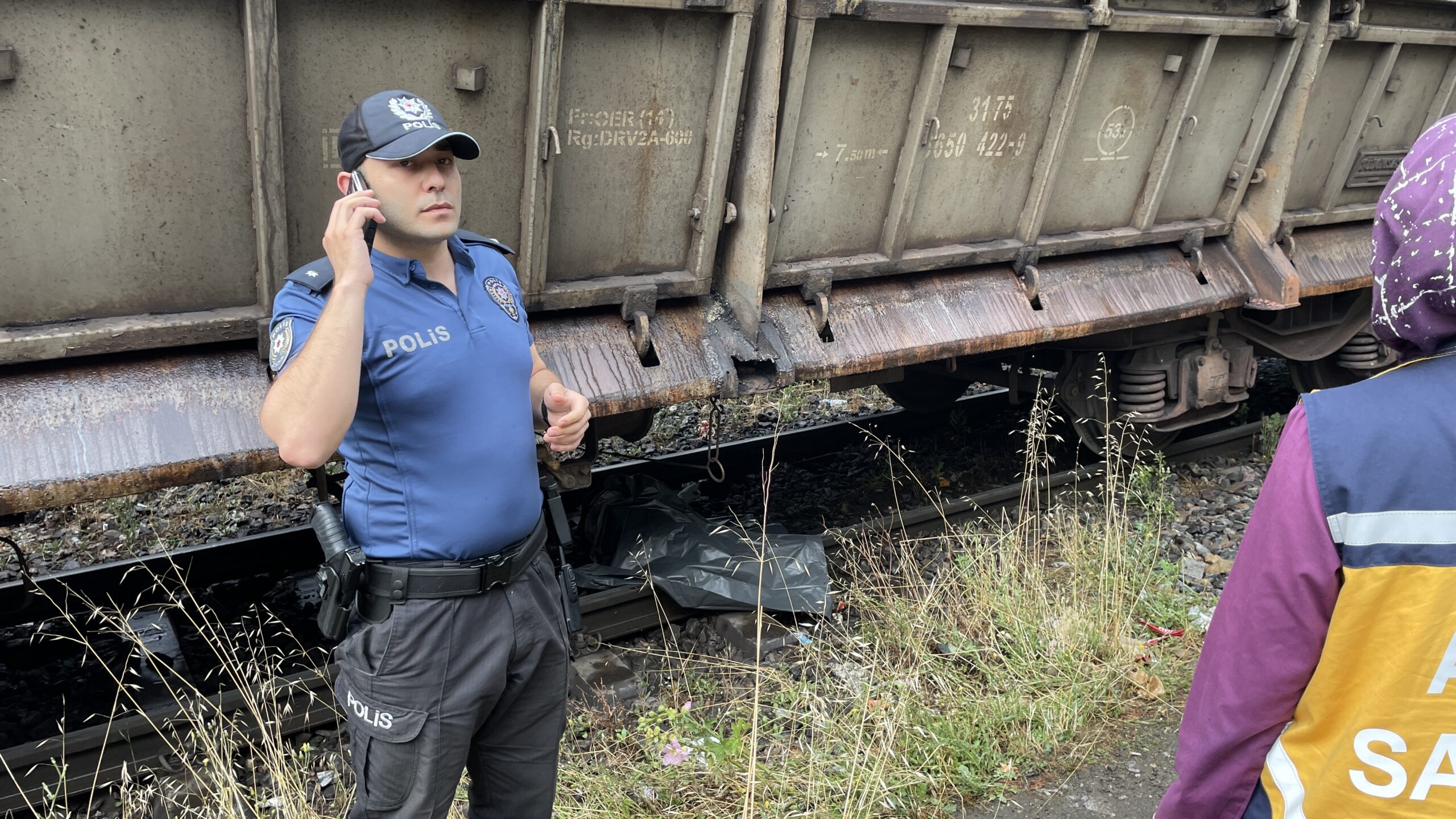 Karabük’te trenin çarpması sonucu hayatını kaybeden genç defnedildi