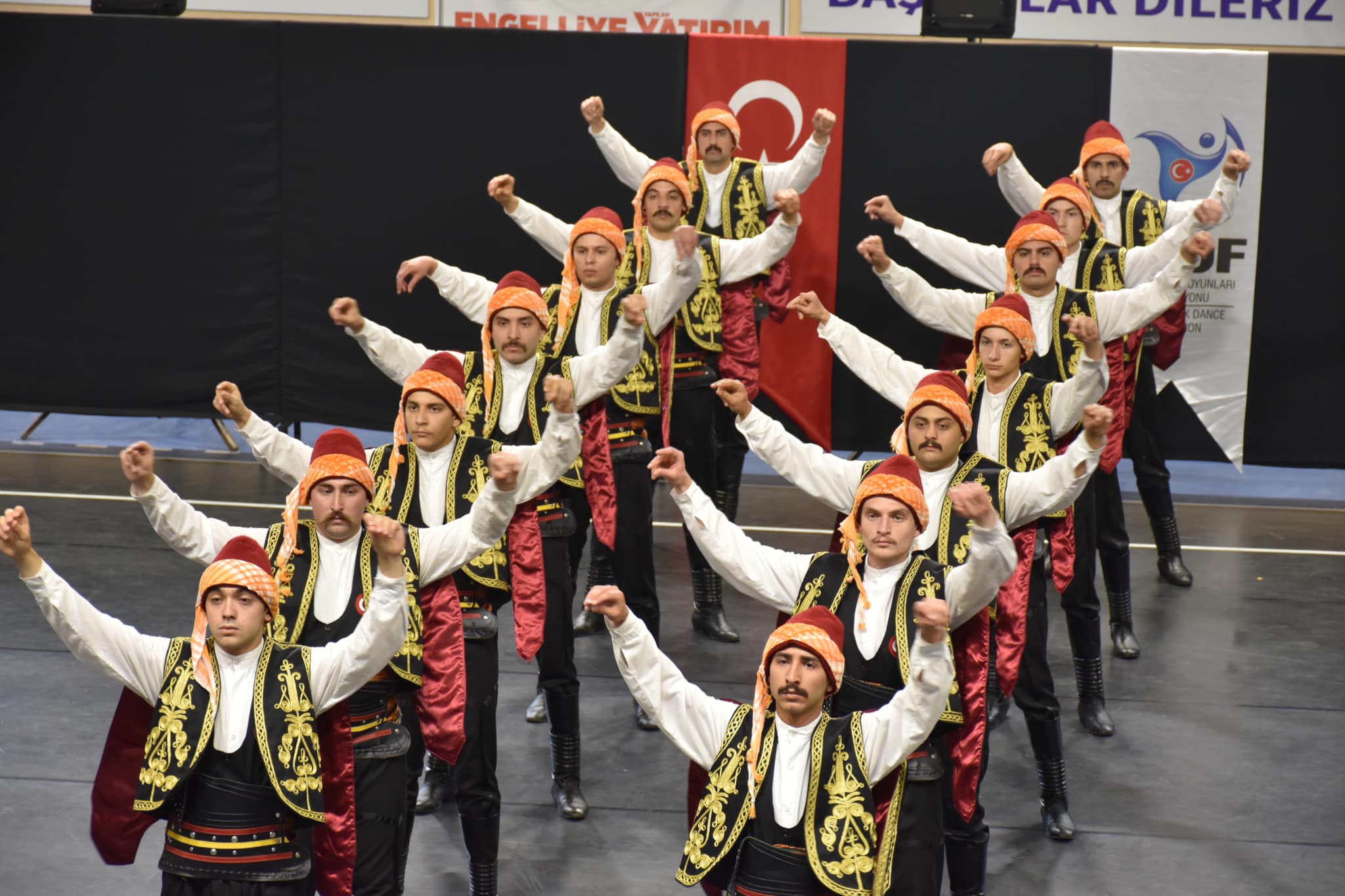 Karabük’te Türkiye Halk Oyunları Federasyonu Bölge Yarışması yapıldı