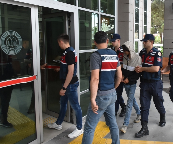 Sinop’ta babasını öldürdüğü iddiasıyla gözaltına alınan zanlı tutuklandı