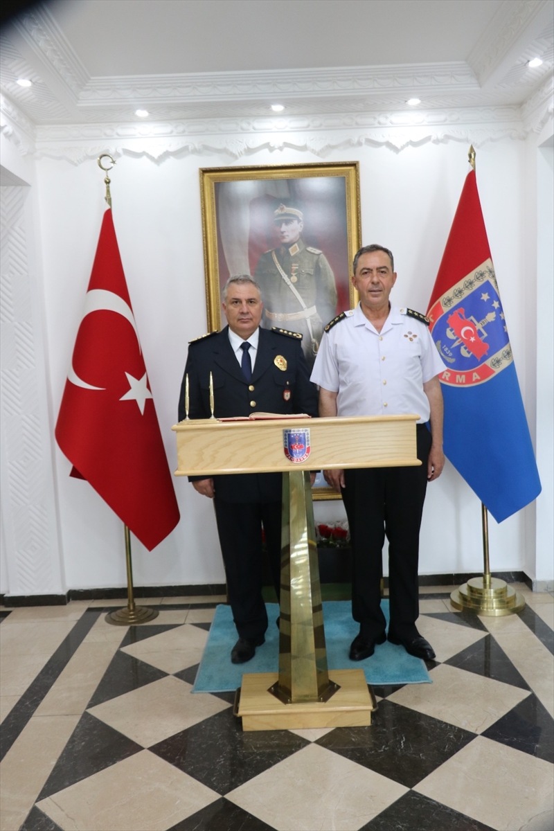 Tokat Emniyet Müdürü Erdoğan’dan İl Jandarma Komutanı Bostancı’ya ziyaret