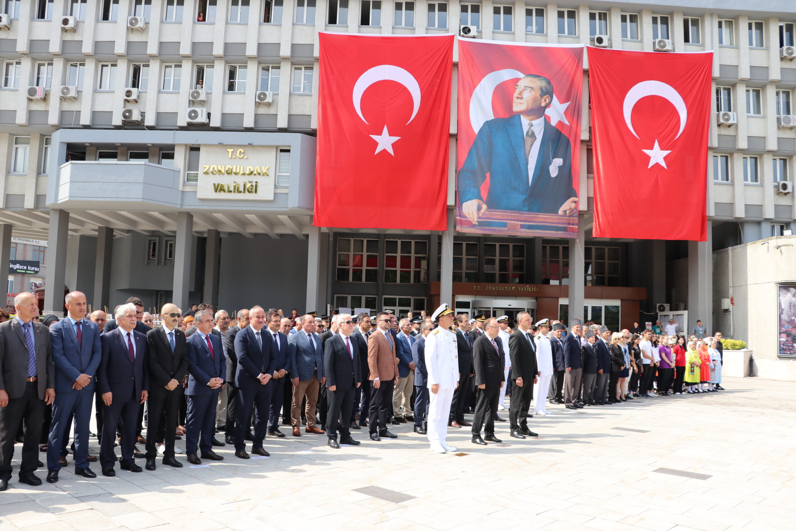 Zonguldak’ın kurtuluşunun 101’inci yılı ve Uzun Mehmet’i Anma Günü etkinlikleri yapıldı