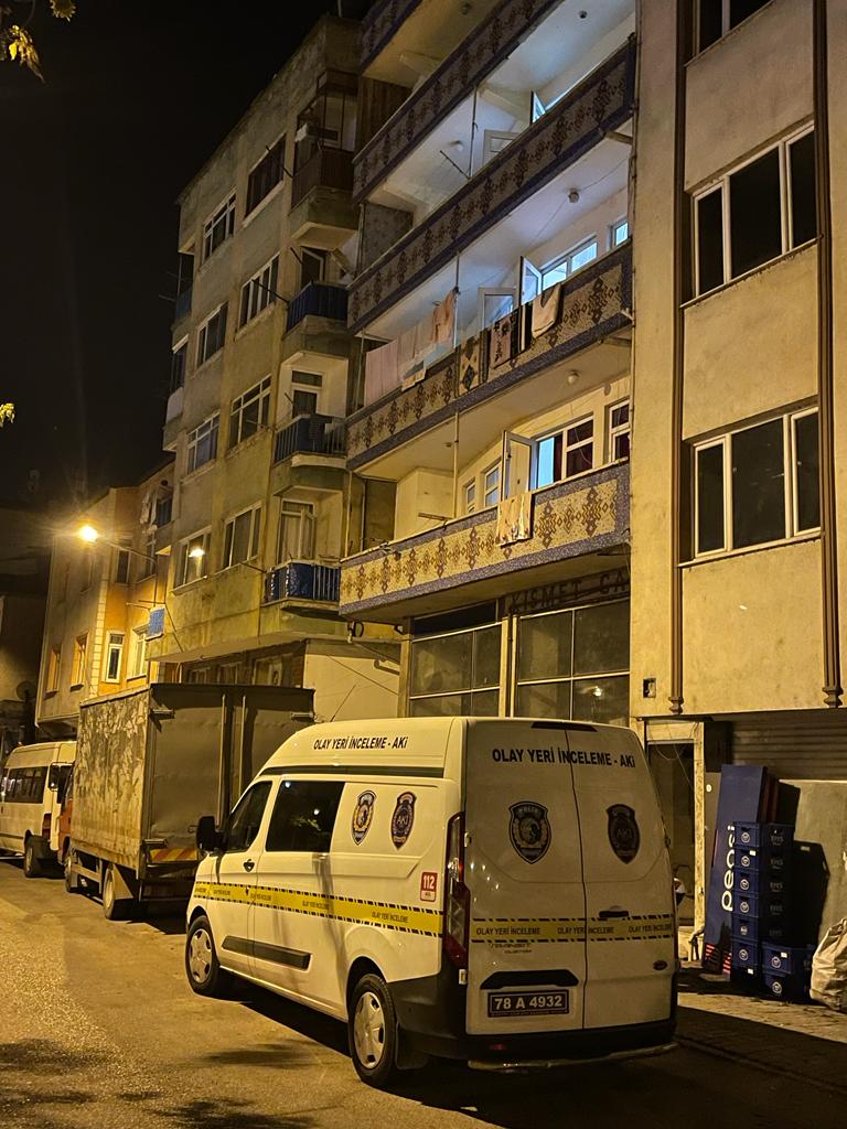 Karabük’te ikinci kattan düşen kadın yaralandı