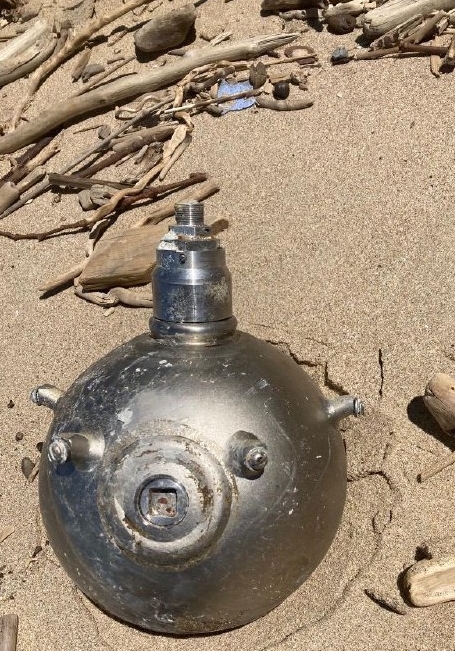 Sinop sahilinde denizaltı malzemesi “hava ştandrosu” bulundu