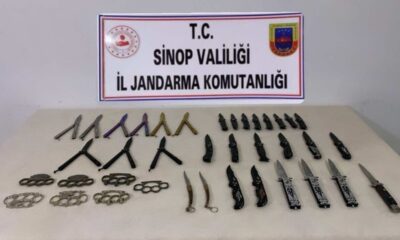 Sinop’ta çok sayıda bıçak ve muşta ele geçirildi