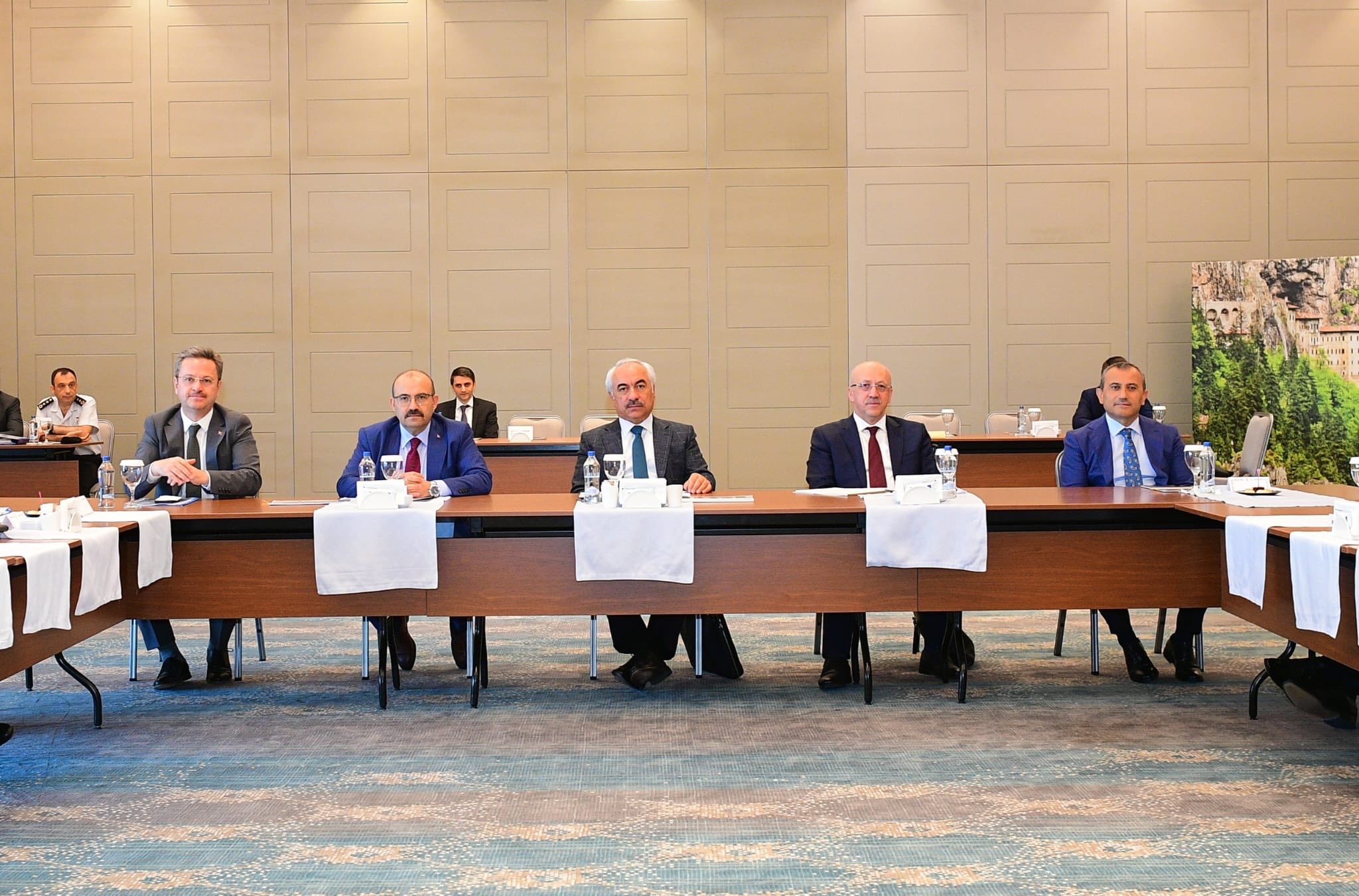 Trabzon’da Bölge Güvenlik ve Asayiş Toplantısı gerçekleştirildi