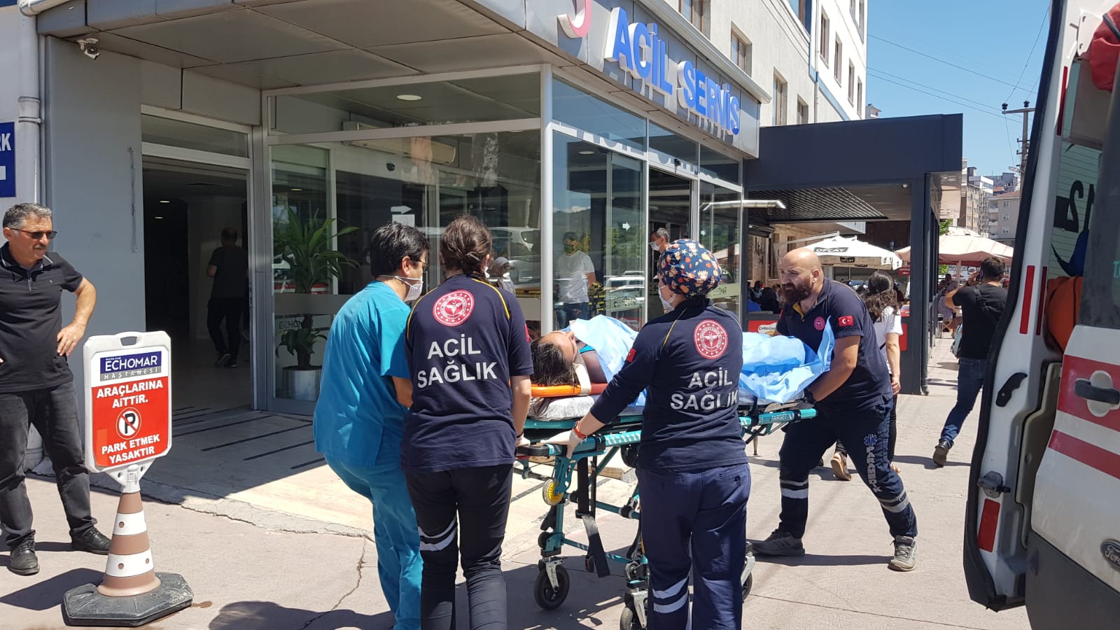 Zonguldak’ta boğulma tehlikesi geçiren iki genç kurtarıldı