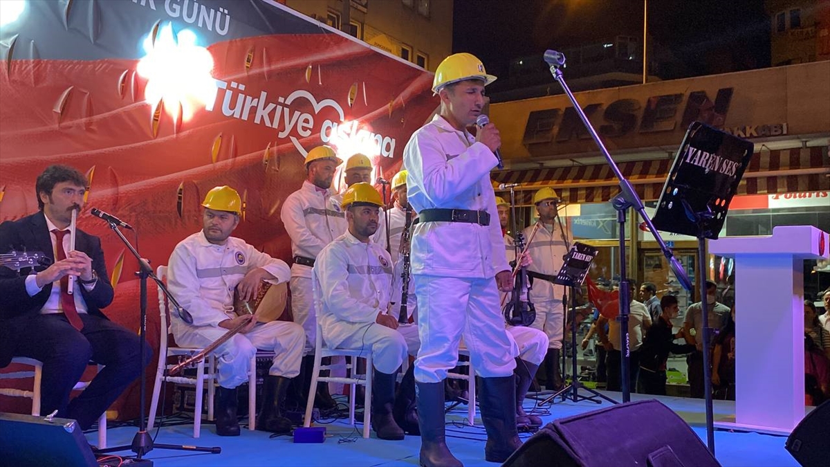 Zonguldak’ta madencilerden “15 Temmuz Demokrasi ve Milli Birlik Günü”ne özel konser