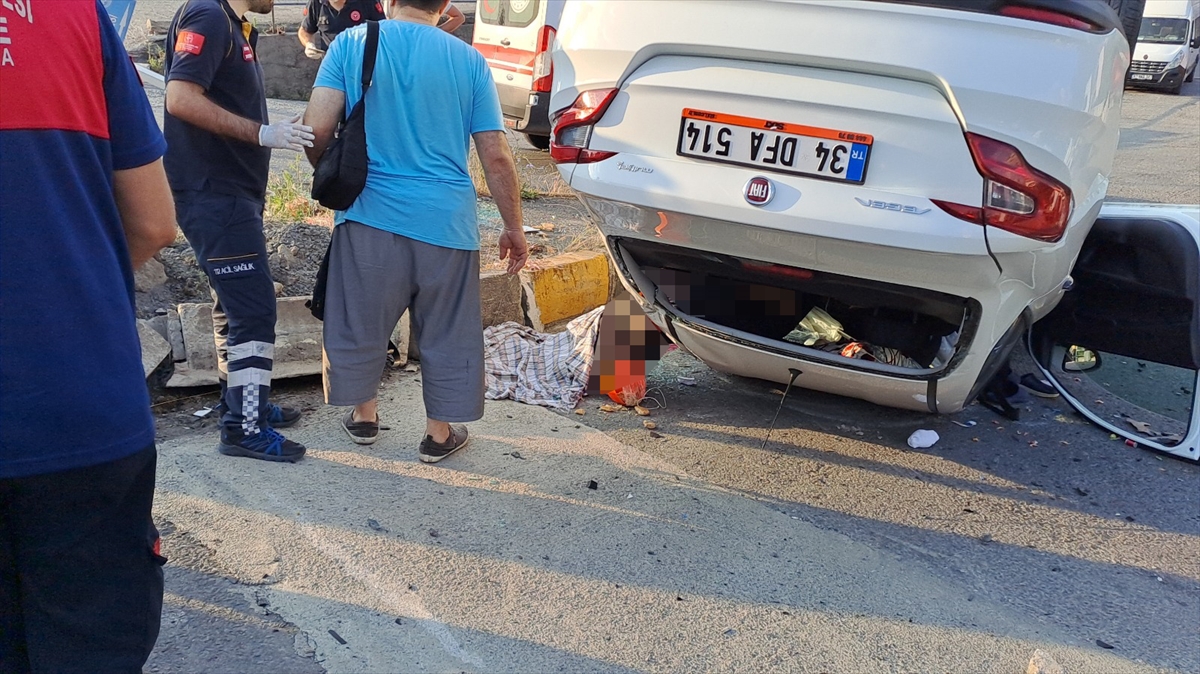 Zonguldak’ta otomobil devrildi, aynı aileden bir kişi öldü, 4 kişi yaralandı