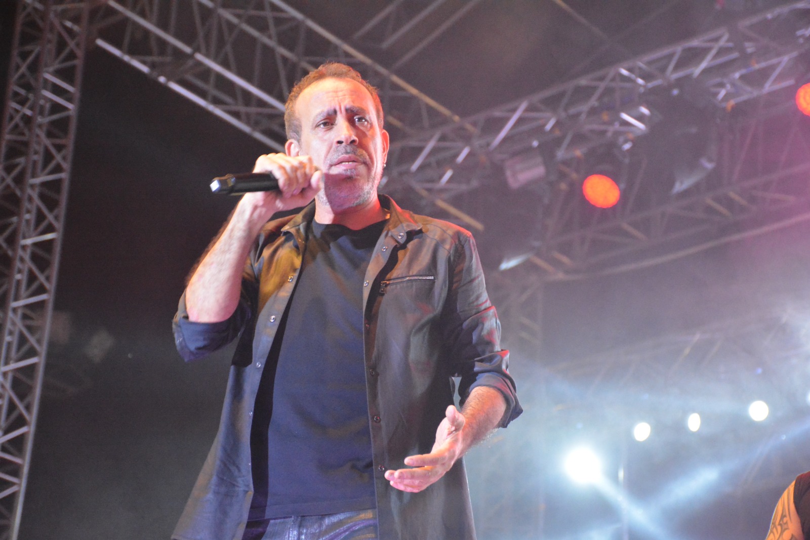 Zonguldak’ta Yirmi7, Melek Mosso ve Haluk Levent konser verdi