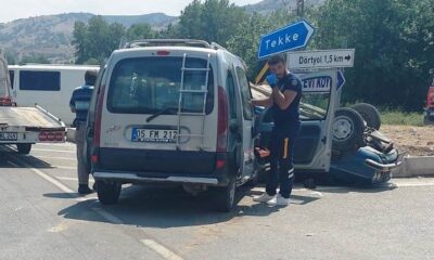Amasya’da hafif ticari araç ile otomobilin çarpıştığı kazada 7 kişi yaralandı