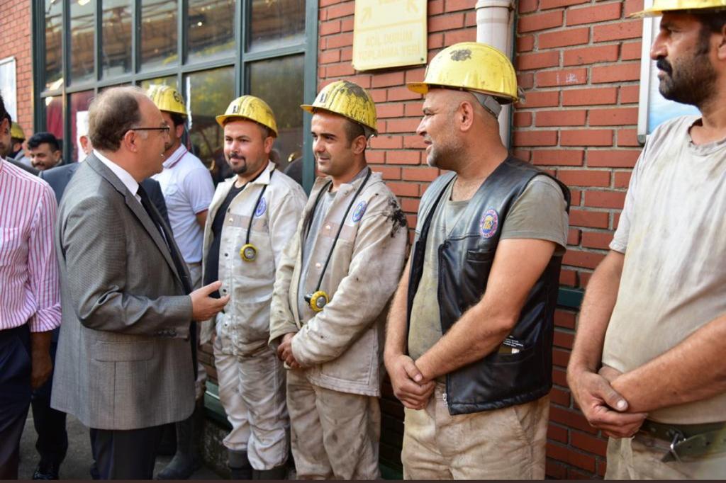 TTK Kozlu Müessesesinde yeni üretim panosu ve “Maden Şehitleri Anıtı” açıldı