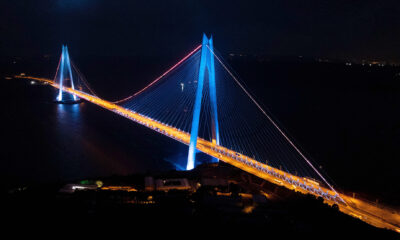 Yavuz Sultan Selim Köprüsü, İTÜ renklerine boyandı