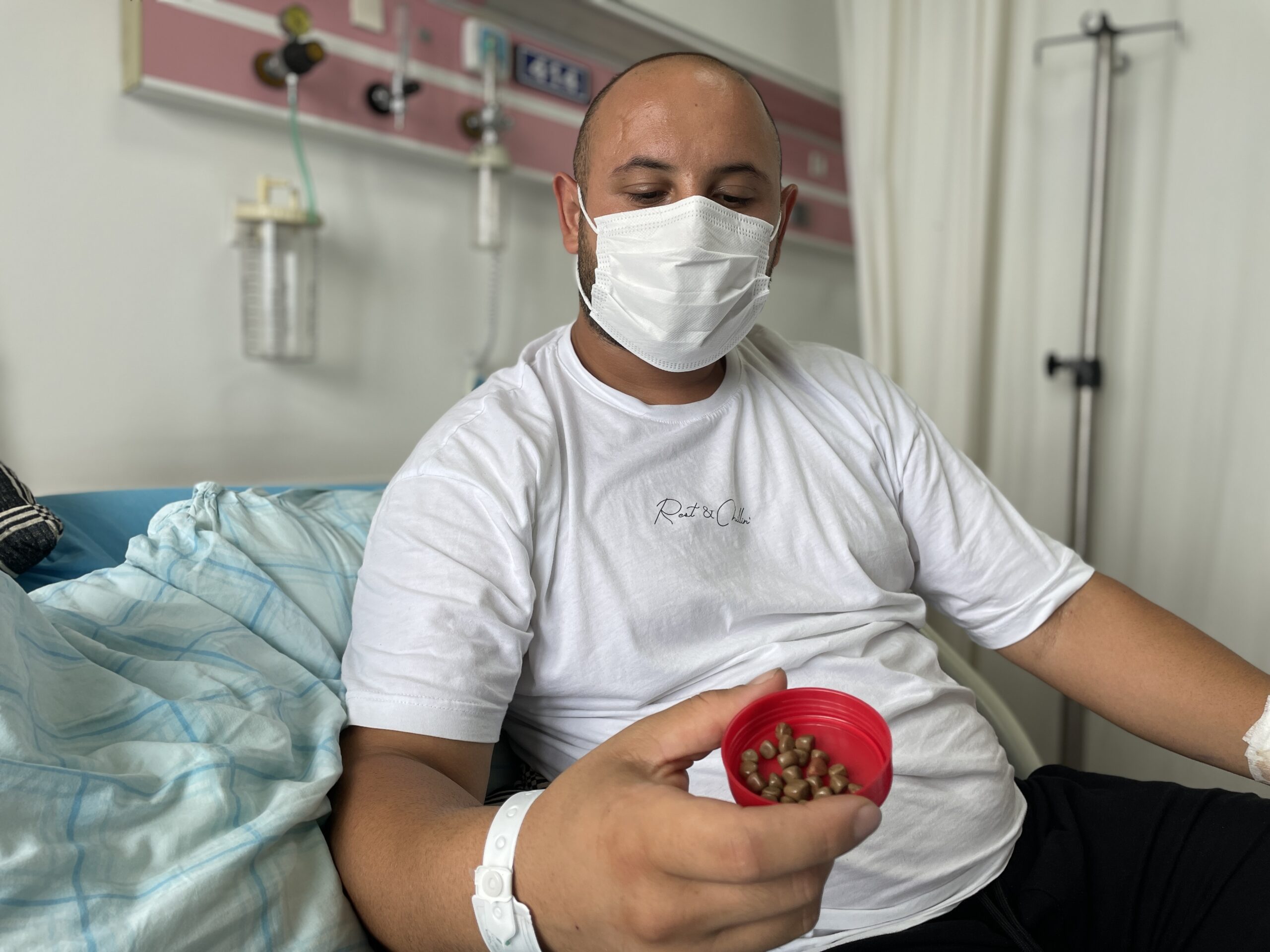 Zonguldak’ta genç hasta kapalı böbrek taşı ameliyatıyla sağlığına kavuştu