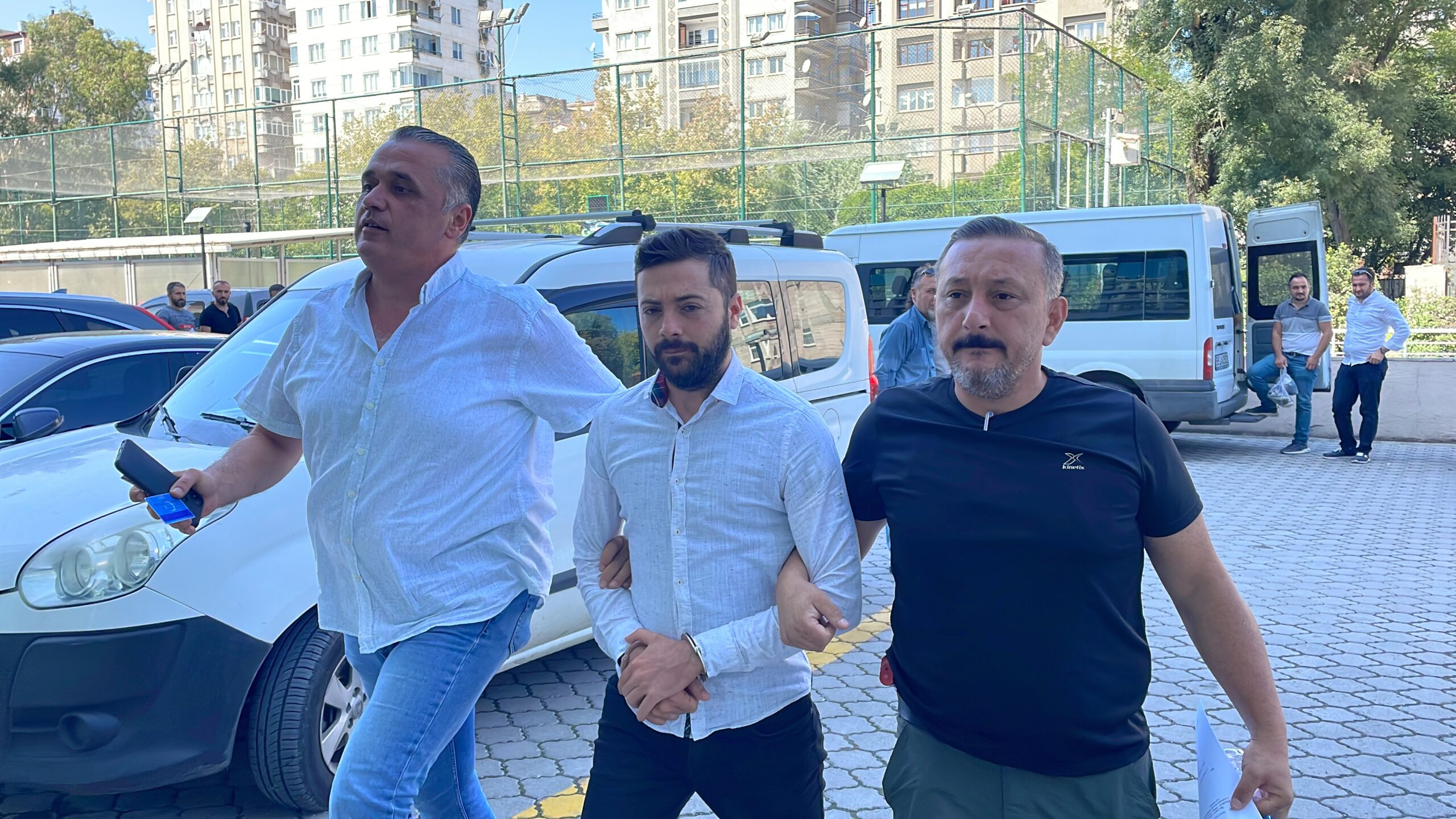 GÜNCELLEME – Samsun’da eniştesini bıçakla yaralayan şüpheli tutuklandı