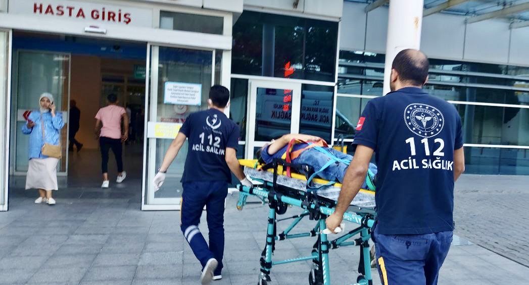 Karabük’te iki trafik kazasında 5 kişi yaralandı