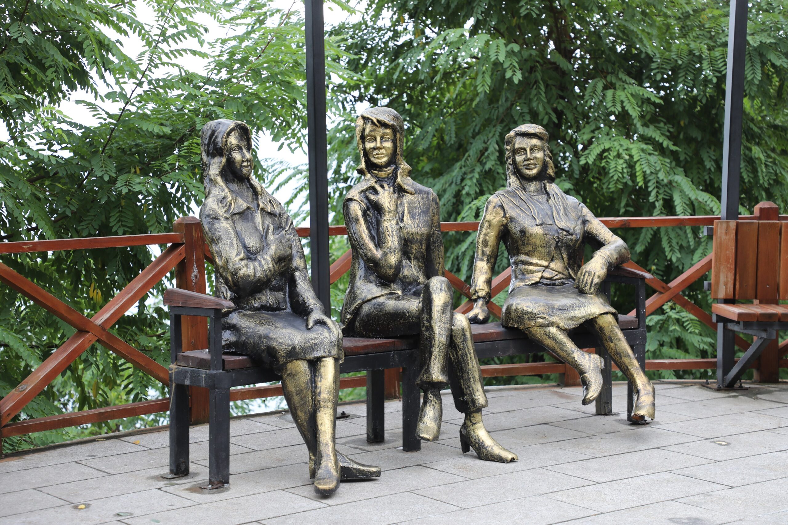 Ordu’da tahrip edilen “üç kız heykeli” onarıldı