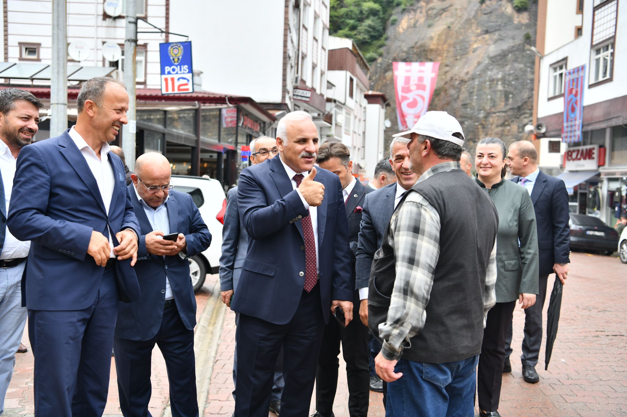 Trabzon Büyükşehir Belediye Başkanı Zorluoğlu, Çaykara’da incelemelerde bulundu