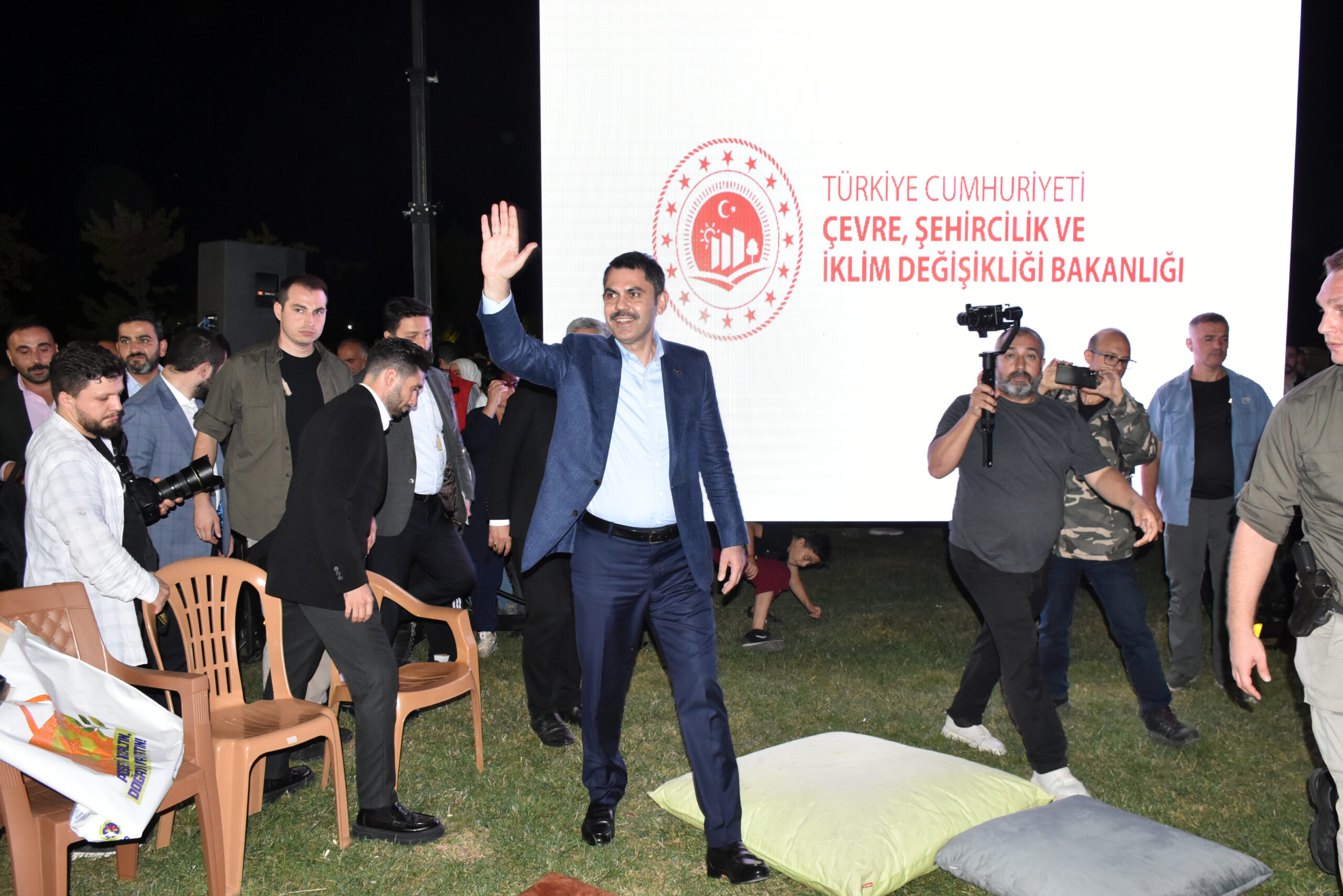Bakan Kurum, Samsun’da “Gençlik Buluşması”na katıldı: